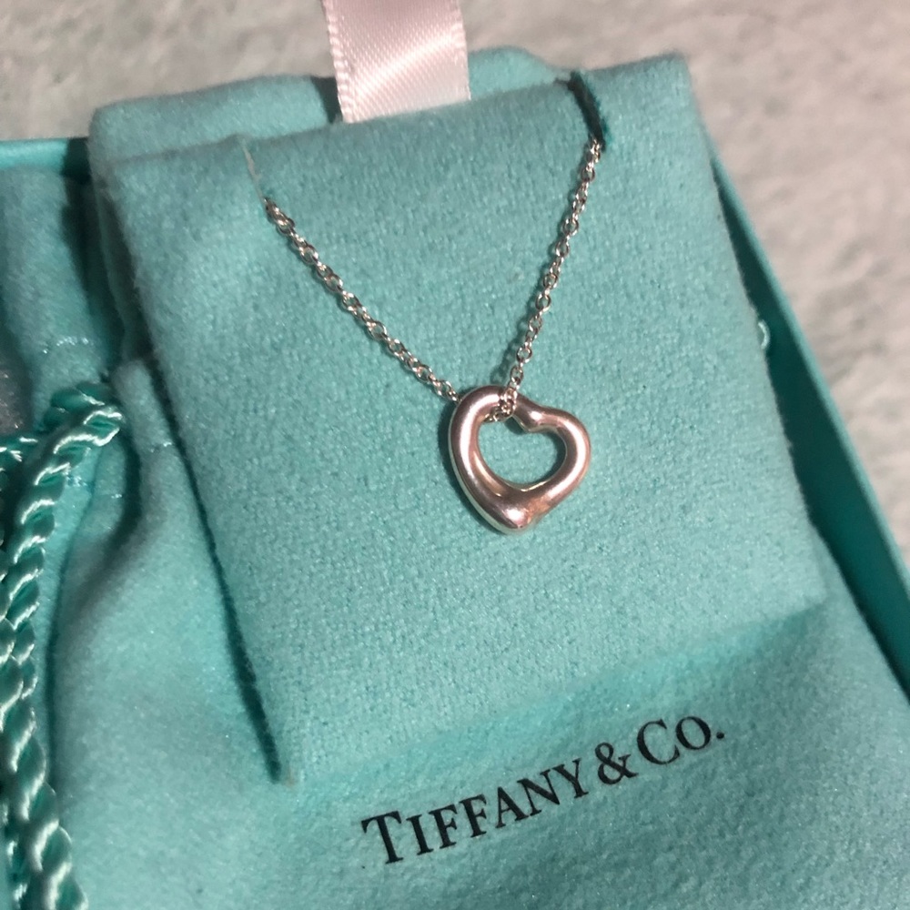 Tiffany & co. Elsa Peretti open heart necklace